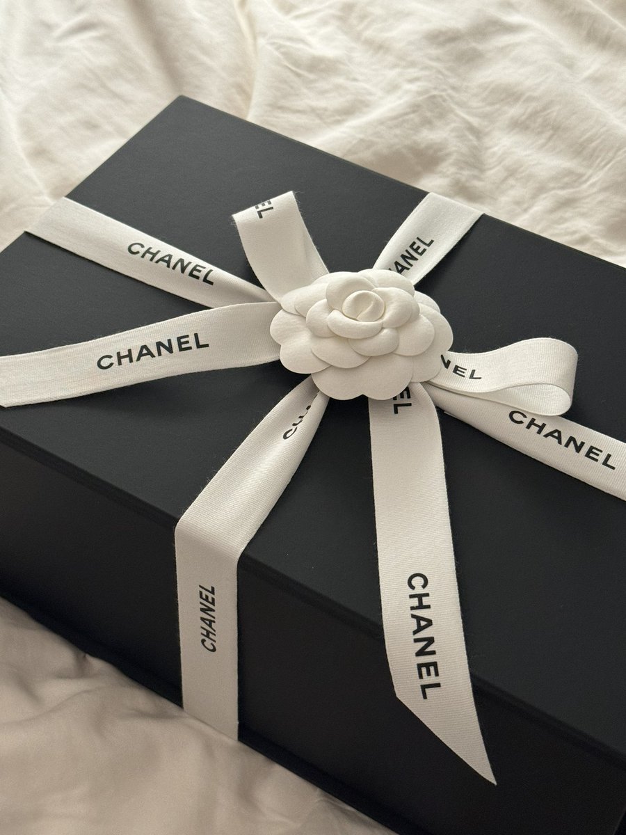 secondzero22's tweet image. 🖤🤍