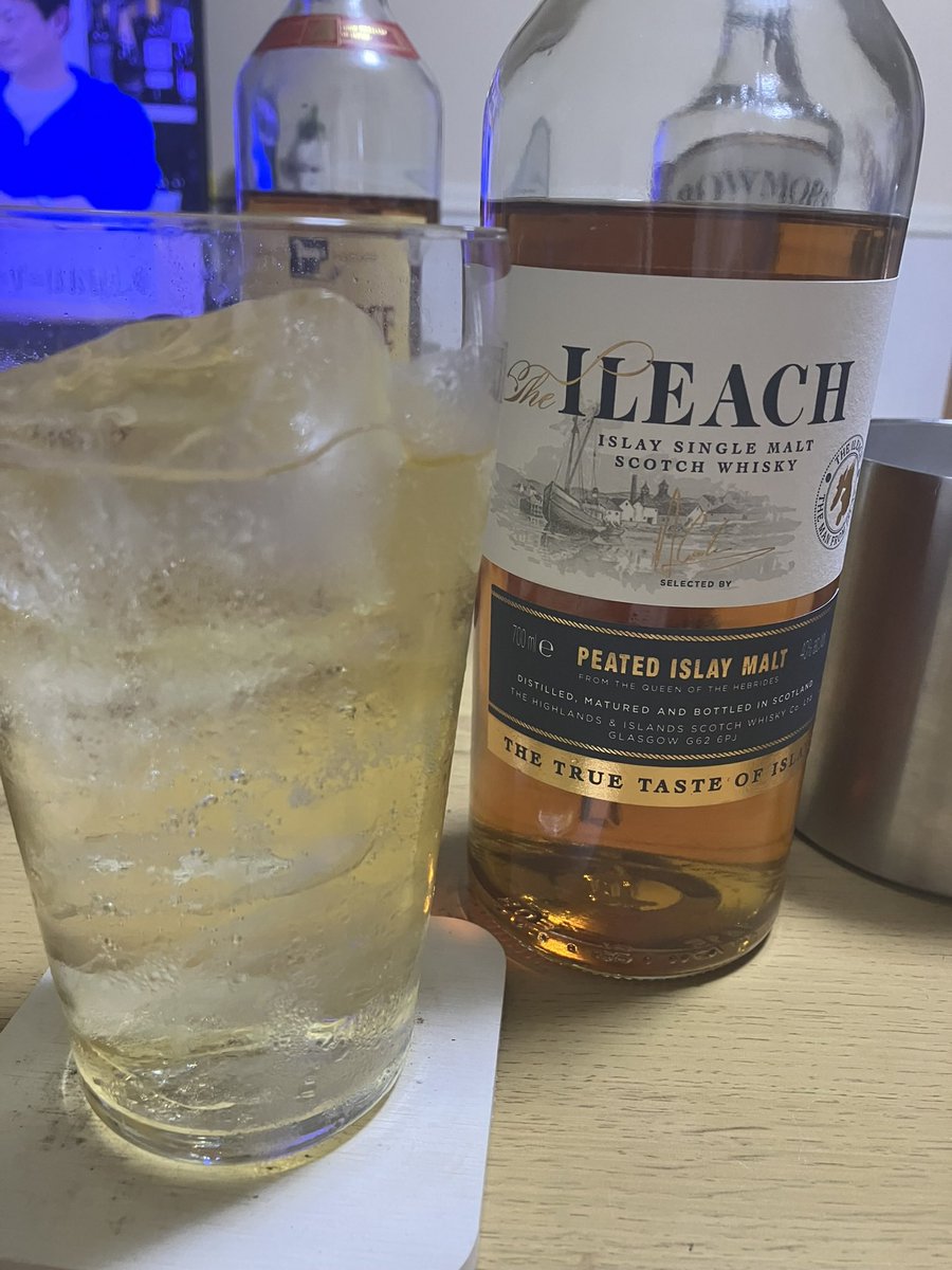 nakahiro_nyan's tweet photo. 休肝明けはウイスキーが進む進む😋
白馬の後はILEACHを🥃
一体どこの蒸溜所の原酒なんでしょう🤔
#ILEACH
#ISLAY https://t.co/eC4JxfEYhq