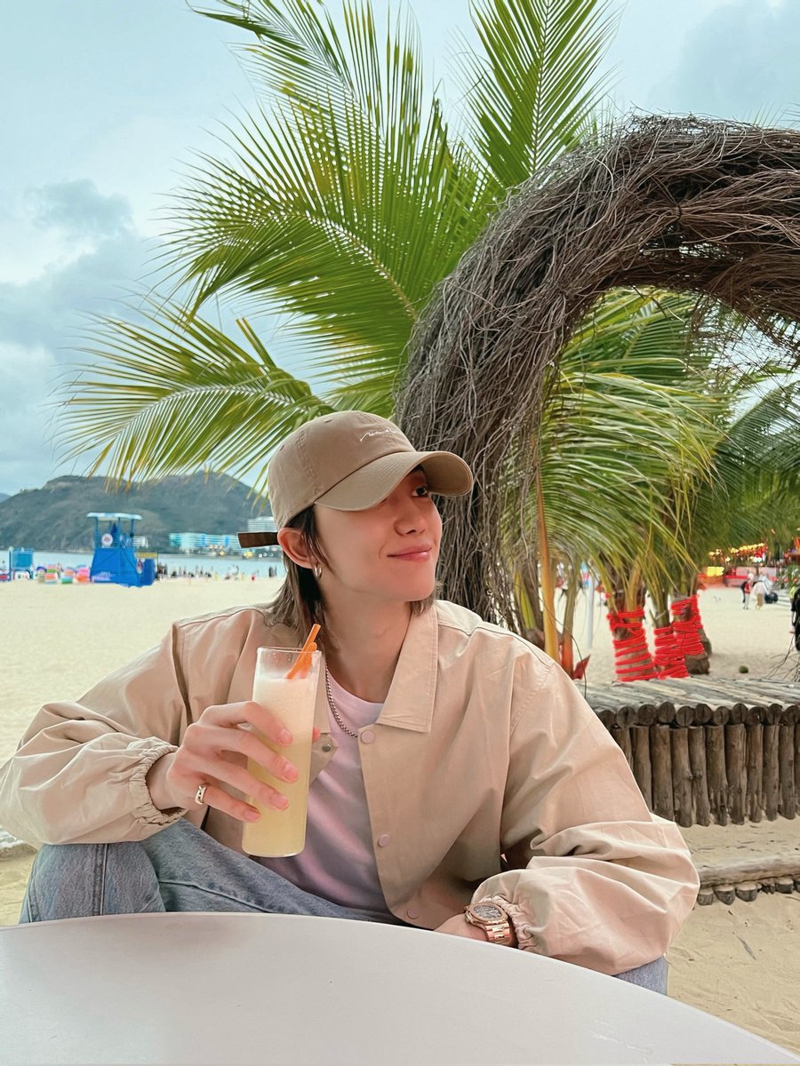 [#WEVERSE POST] 240209 THE8 #디에잇 

🐸: rest well💎
have a good rest💎