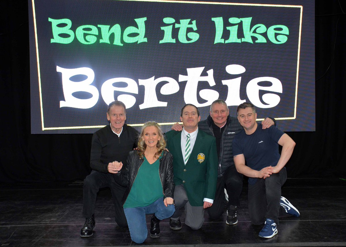 WHAT AN OPENING NIGHT AT ‘BEND IT LIKE BERTIE’ @GlasgowPavilion with former Celts Tom Boyd & Murdo McLeod, amazing audience! looking forward to the rest of the weekend paviliontheatre.co.uk/shows/bend-it-… @ETimsNet @TheShamrock1888 @BrattbakkJimOrr @PaulJohnDykes @ACSOMPOD @Celticnewsnow