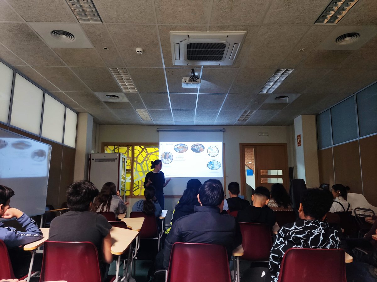 Excited to announce that #AlbaGarcíaRodríguez (@UABBarcelona) will be honoured with the Elsevier Postdoctoral Award at the @SOToxicology meeting! Perfect timing with Women and Girls in Science Day coming up. Plus, she shared #PlasticHeal research at @JEbellvitge this week! 🎉👩‍🔬