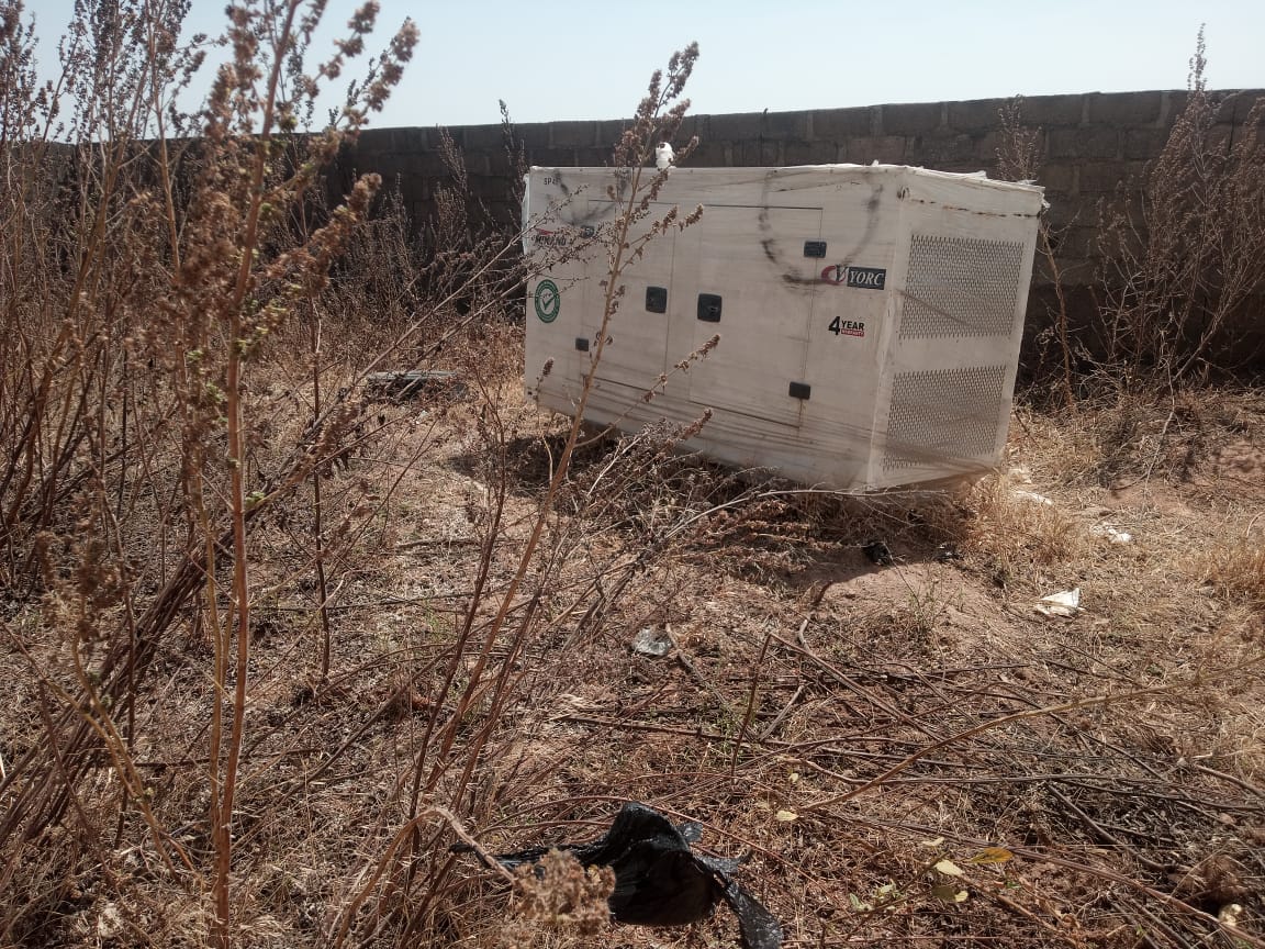 TrackaNG's tweet photo. From 2022-2023, a total of N75m was paid to Pure Diamond Consult Ltd for the Equipping, Provision of Computers, and Provision of Generator to Jamb Center Jalingo Taraba state.

We tracked and report this project has been done. A Mikano generator set, 160 chairs, 9 demarcated tables for ten-seaters have been supplied.

However, the site appeared abandoned, residents were concerned because of the chosen location of this project which is known for being a kidnapper’s route. Hence, this facility is unused.

We call on @SHESTCONIGERIA, the implementing agency, to provide details why the centre has been abandoned. 

We call on @tarabagovt to address the issue of insecurity at Yagai area in Jalingo.