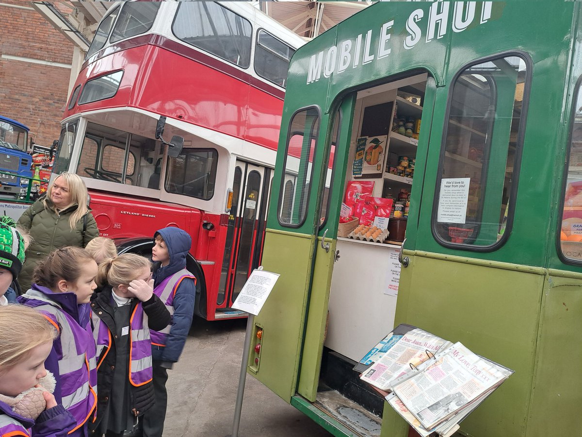 MissJenkinson's tweet photo. Year 2 learning how vehicles were used to help get food to remote communities before supermarkets were around @GarswoodPrimary #mobileshops #popman https://t.co/m4Q8u5yR36