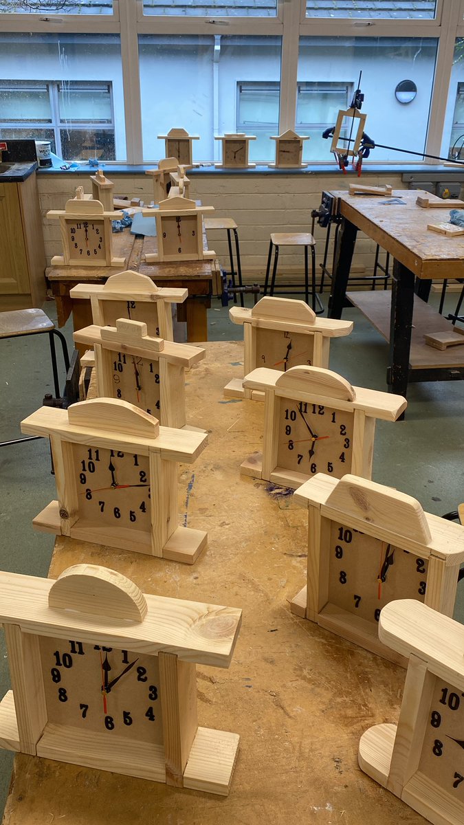 EannaTech's tweet photo. Time is up on this terms project. Well done to all first year projects. Great hands on display. https://t.co/Cy0zhEJ4Bt