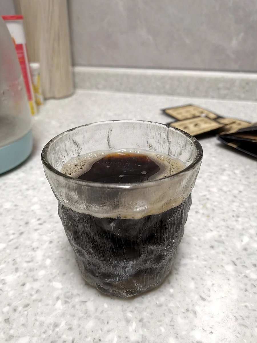 Wasanthbaima's tweet photo. Already lost 20 pounds! Drinking black coffee really works! https://t.co/JnmJPlYHRr