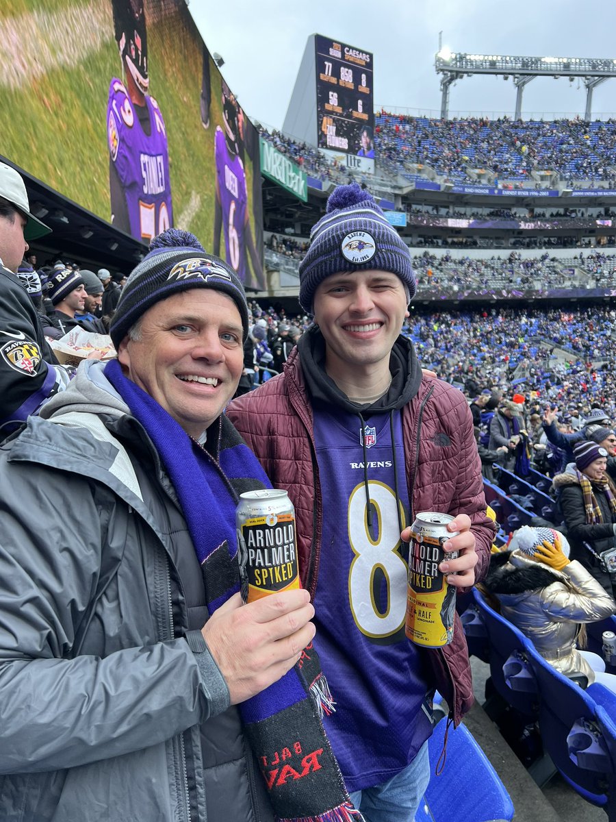 bfishFishRE's tweet image. Happy birthday to my man @AFish0