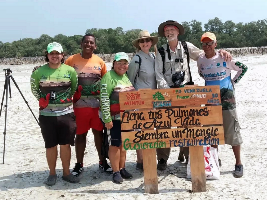 ecopracticas's tweet photo. Agradecemos a @Ecobrion su acogida y aprendimos de su proyecto ambiental con #Etica #Responsabilidad #Inclusion #Humedales #Mangles #Participacion de este #Humedal invitamos a escuchar las entrevistas que hicimos enhttps://radio.co.ve/rumbos/ https://t.co/Jy7IyqnI2f