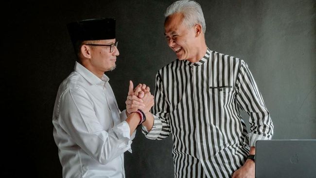 WAPamungkas's tweet photo. As funny and unserious as he is, Sandiaga Uno is probably the only person who has served as the right-hand man of all 3 candidates:

- Wakil Gubernur Anies
- Cawapres Prabowo
- Ketua Dewan Pakar TPN Ganjar

A powerful man hiding in plain sight. https://t.co/yKJ4vzcSFx