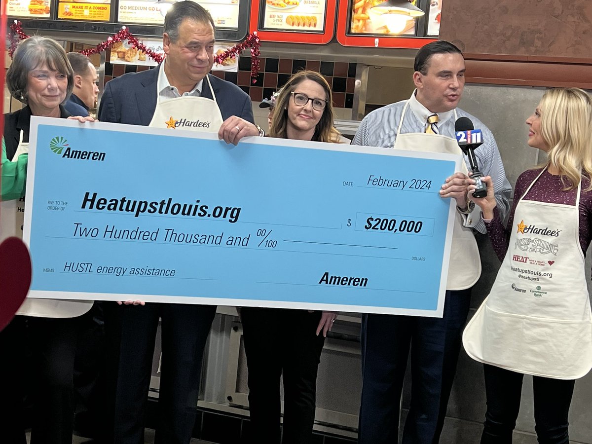 HeatUpSTL's tweet photo. We are at the @FOX2 Chesterfield location where the cashier register is ringing. They are raking in the dough with our friend @LauraSimonTV and retired but never forgotten @RandiNaughton. @AmerenMissouri and @CommerceBank in the house. MO/IL  @Hardees need your $1. ❤️❤️📖 https://t.co/NF60Rd7jaX