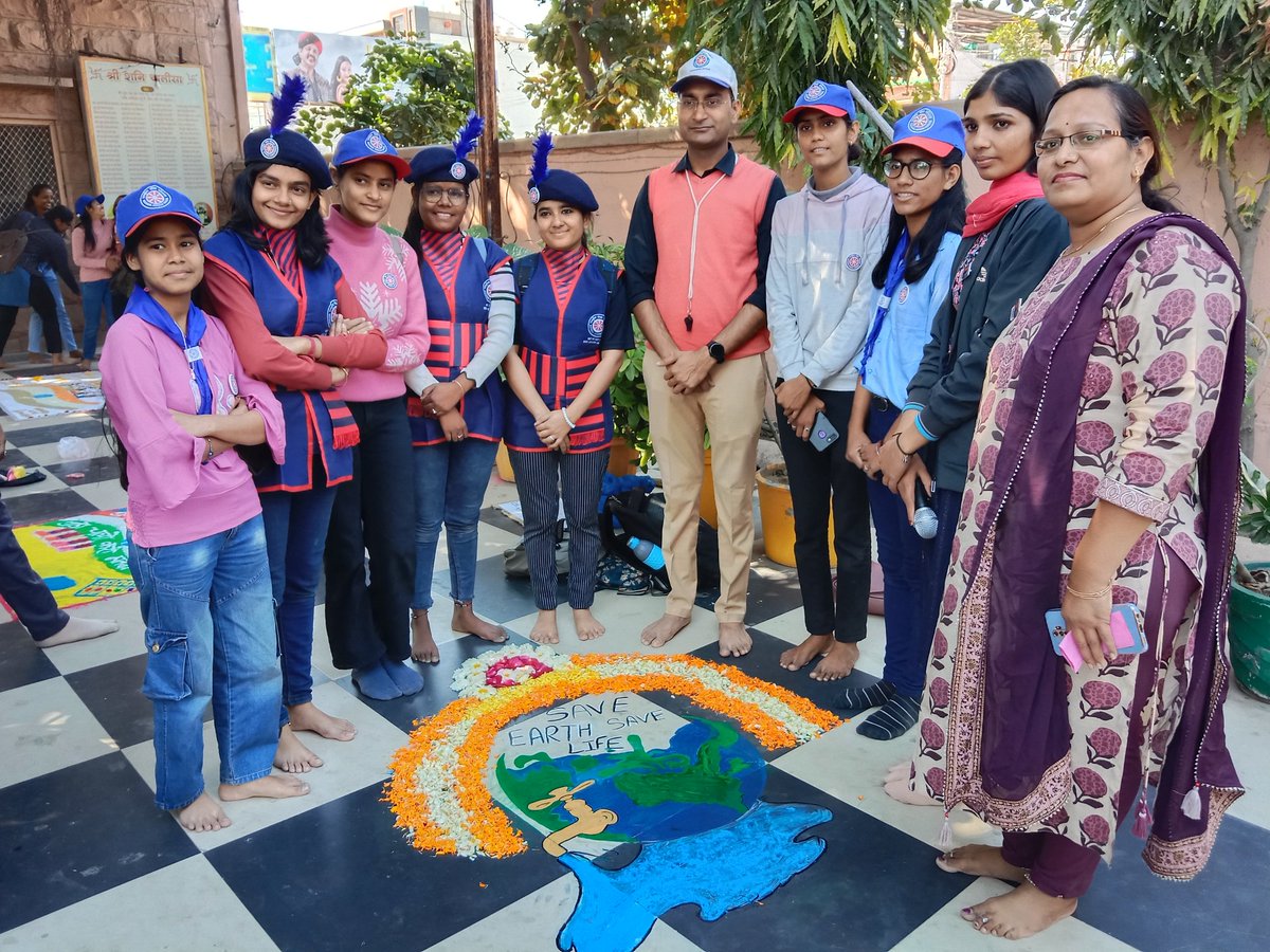 nssgcjodhpur's tweet photo. #nss Seven Day Special camp #Day4 
@_NSSIndia @NssRajasthan 
#Voterawareness
#environmentprogram
#socialawareness https://t.co/YolmAQP1rV