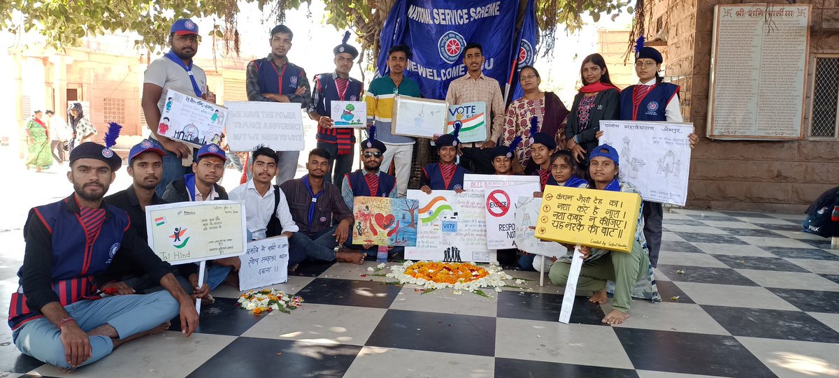 nssgcjodhpur's tweet photo. #nss Seven Day Special camp #Day4 
@_NSSIndia @NssRajasthan 
#Voterawareness
#environmentprogram
#socialawareness https://t.co/YolmAQP1rV