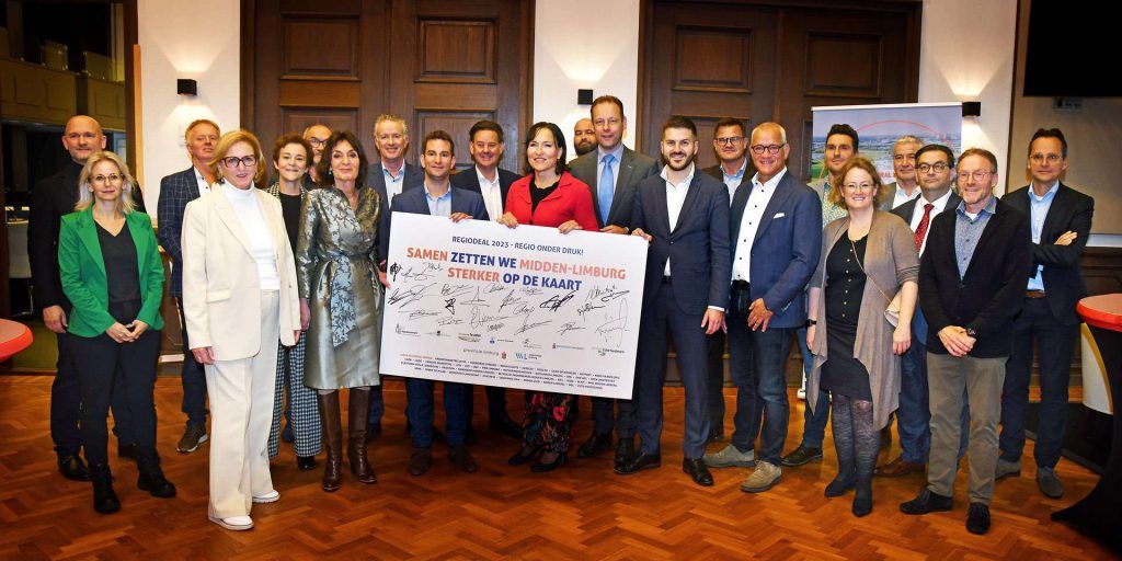 MLA stories tweet media