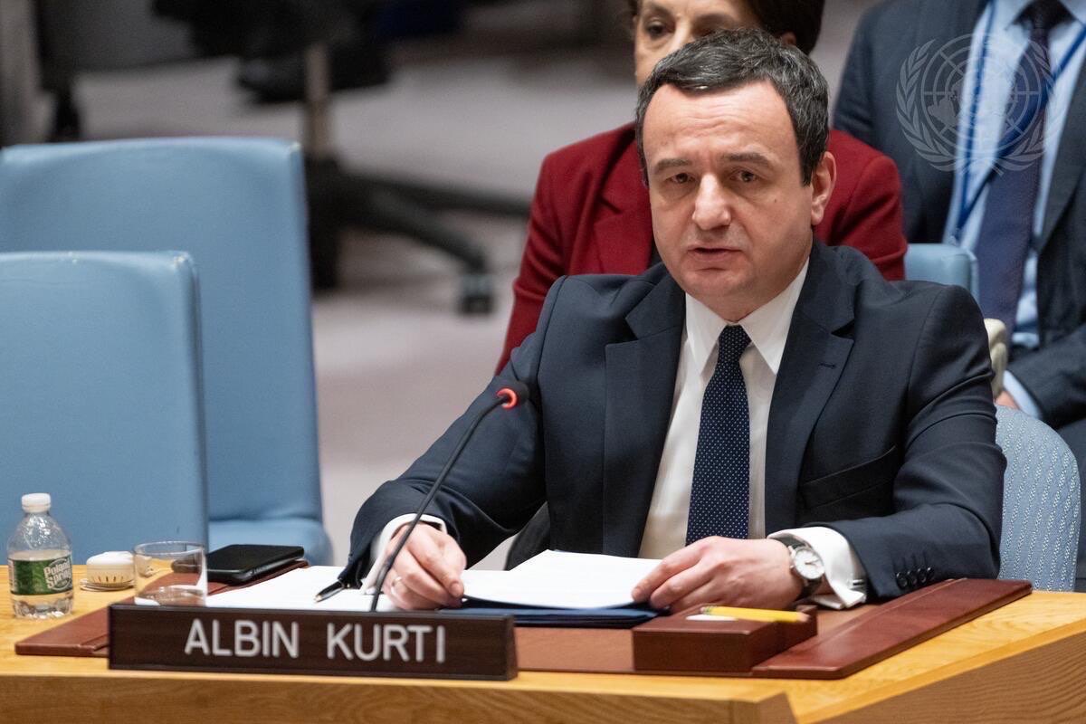 ArlindManxhuka's tweet photo. Albin Kurti
1999 Pozharevc, burg
2024 New York, OKB

Mbi 30 vjet angazhim të pathyeshëm politik. https://t.co/VeUIrBBNaD