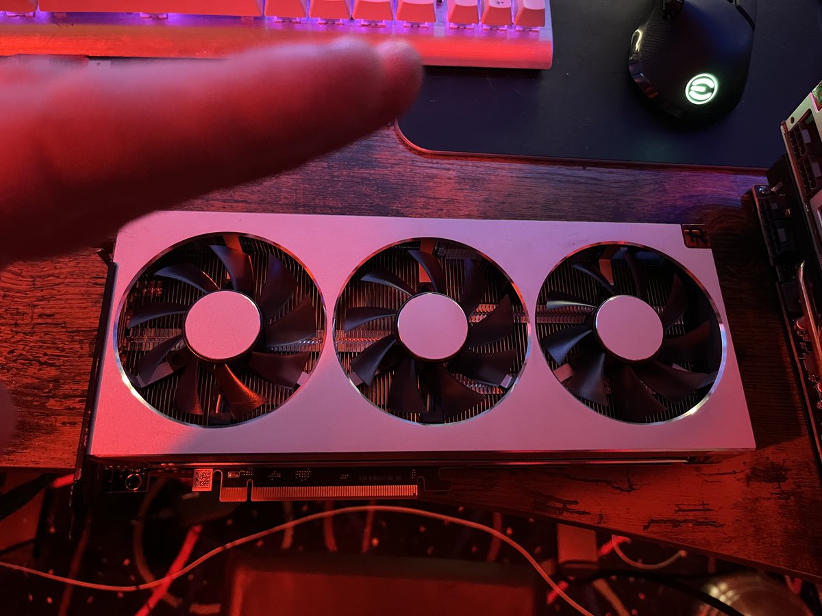 pour one out for the ol NerdGearz hynix #RadeonVII. the daily subzero cold starts in January time of day mining finally killed one of these things.