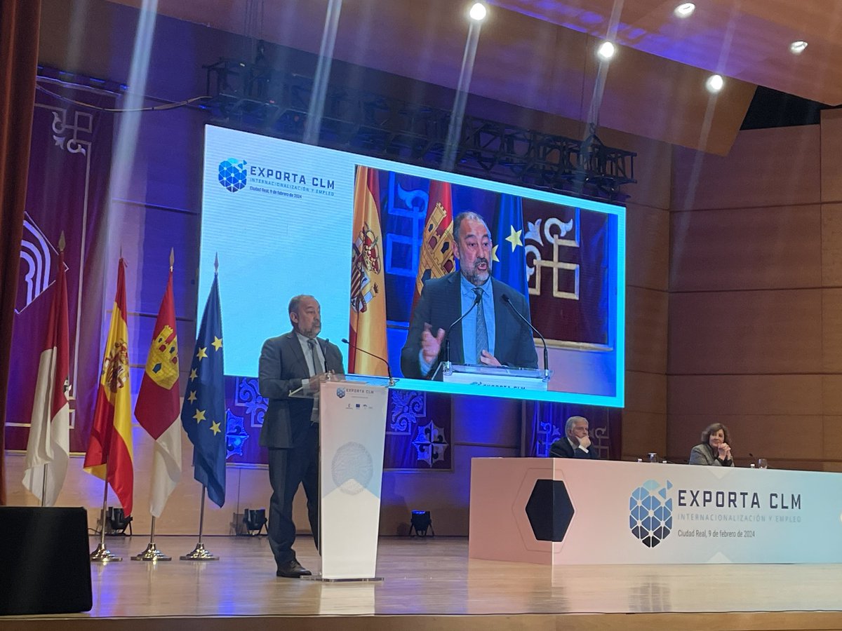carmen_diazmora's tweet photo. El @MNINToledo se suma al foro #ExportaCLM2024 en campus Ciudad Real de @uclm_es, para apoyo a internacionalización de nuestras empresas, organizado por @Ipex_clm @gobjccm. Inaugura Consejera  @pfrancoCLM y Rector @GardeJulian https://t.co/TrtITa87Xh