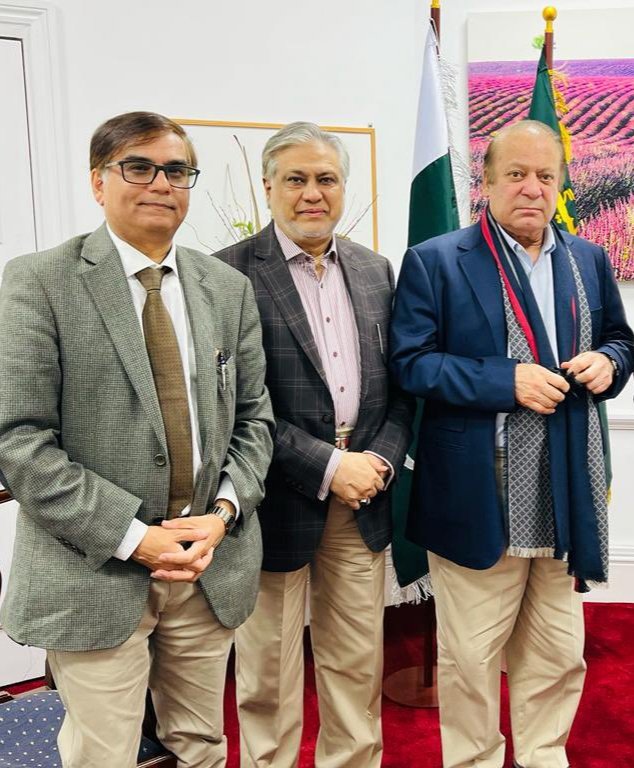 DrMianSabir's tweet photo. آج15گھنٹے نان اسٹاپ@pmln_orgکے لیئے ٹویٹر پر لکھا۔ ایک بات کا بہت دکھ ہوا پاکستانی الیکٹرانک میڈیا تقریبا سارا مسلم لیگ نون کے خلاف کھڑا پایا۔آج لیگی والنٹئیرز نے کمال کر دیا اور سارے مکر کو واڑ کے رکھ دیا ہے۔
آج کی آخری ٹویٹ🙏

وزیر اعظم نوازشریف🤲

@MIshaqDar50  @AmjadMalik786 https://t.co/Z6wvqJrJJc