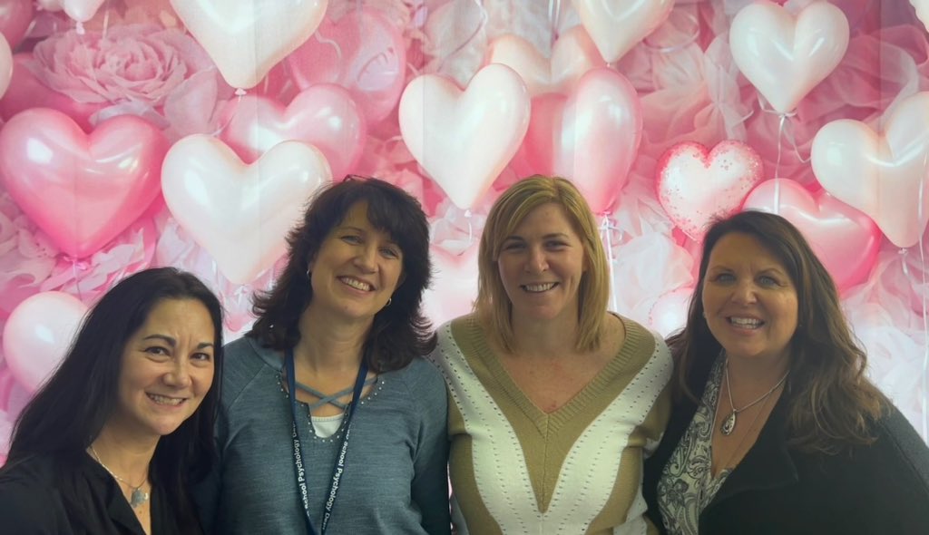 Fun Friday at Central Office!💖<a href="/RCSDNYS/">Rochester City School District</a> <a href="/RCSDSCHOOLPSYCH/">RCSD School Psychologists</a>