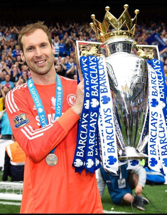 playbabaijebu's tweet image. Crazy to think but it was 20 years ago today Chelsea signed Petr Cech from Rennes ⚽️

333 Appearances later!!

4 @premierleague titles
3 Premier League Golden Gloves
1 Champions League
Several Best Champions League Goalkeeper awards

1 of the best to do it!!

#Cech #Chelsea