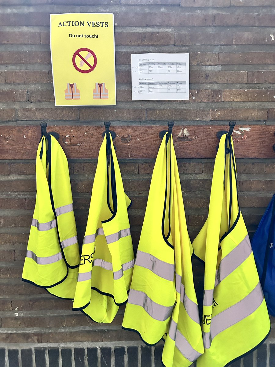 Kellie Packer π¦πΊπ»π³π°ππ³π±π©πͺ (@kpackteacher) on Twitter photo Spotted this as as I was leaving today. What a way to end the week ππ One group are ready to go first play break on Monday #pypaction #ibpyp <a href="/paulabaxter67/">Paula Baxter</a> <a href="/sara_philippen/">Sara Philippen-Gibbins</a> <a href="/heymskeith/">Alyssa Keith</a> Spotted this as as I was leaving today. What a way to end the week ππ One group are ready to go first play break on Monday #pypaction #ibpyp <a href="/paulabaxter67/">Paula Baxter</a> <a href="/sara_philippen/">Sara Philippen-Gibbins</a> <a href="/heymskeith/">Alyssa Keith</a>