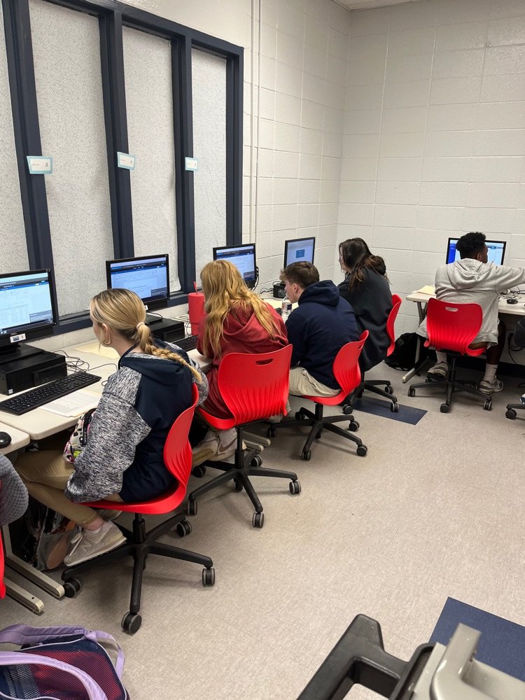 DesotoParish's tweet photo. Our CTE students have been staying busy learning new skills and honing their current skills sets to become more hirable in the future! #FindYourWayFriday #DeSotoStrong https://t.co/lE5qBB397G
