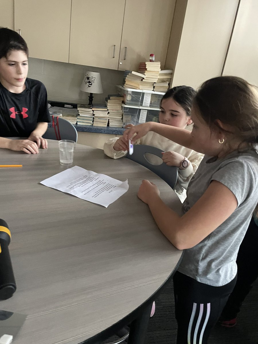 heldshornets's tweet photo. 5th grade light and sound experts got to teach our 3rd graders a little something yesterday! https://t.co/ZdLnnjnTSJ