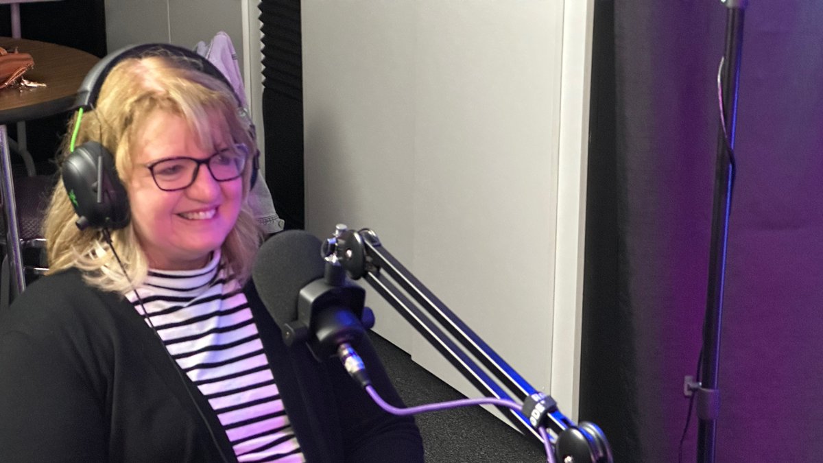 Devem's tweet photo. This Episode: New Admin team at JCT, Suzanne Brantley & Janice Henson. They hit the ground running starting the Ron Clark House system & many refreshing upgrades to the school! WOW! @kristensaputo #ThinkDifferentThinkBCS @BeaufortCoSchNC @Devem🎧Listen: https://t.co/Eeb7MD4kiY https://t.co/ao2QiA3nvU
