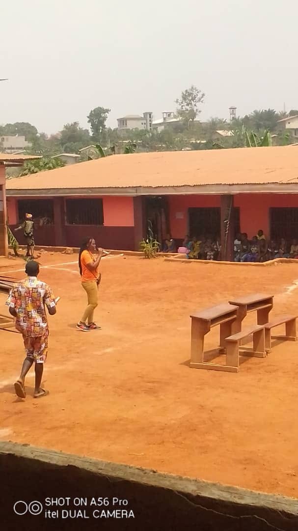 ASDFCameroun's tweet photo. Fête de la jeunesse 2024
Célébrée sous le thème "Jeunesse, import-substitution et patriotisme économique pour le progrès du Cameroun"
Nous étions ce jour du côté du complexe scolaire bilingue BETHESDA pour une sensibilisation autour de la lutte contre Les grossesses précoces, https://t.co/RjMvRiBbGH