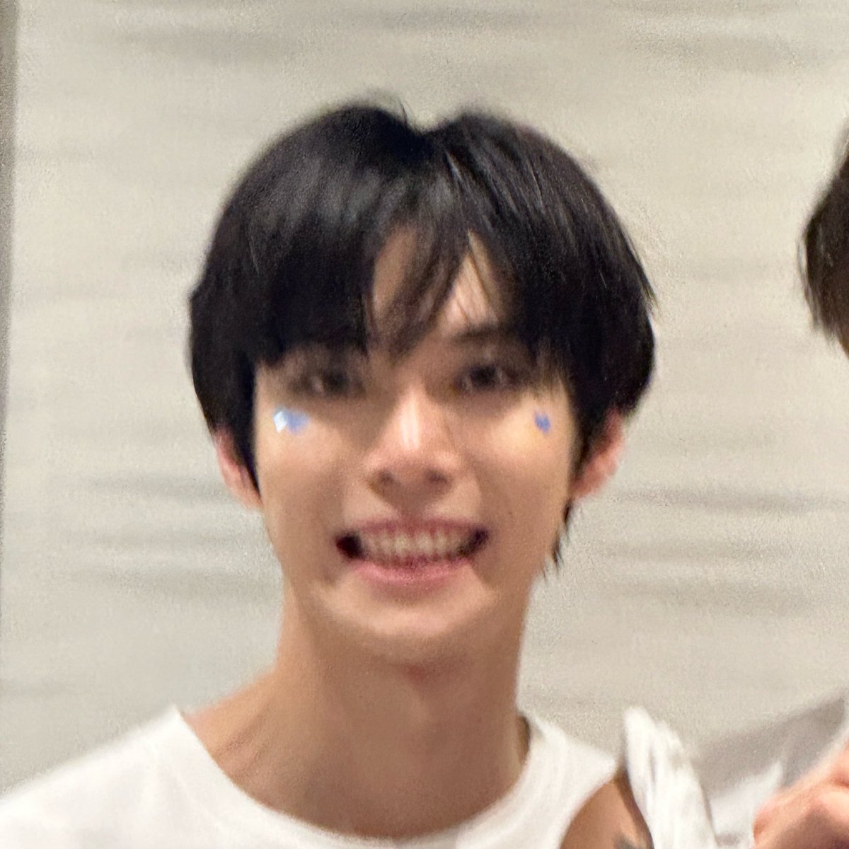 또잉 tweet media