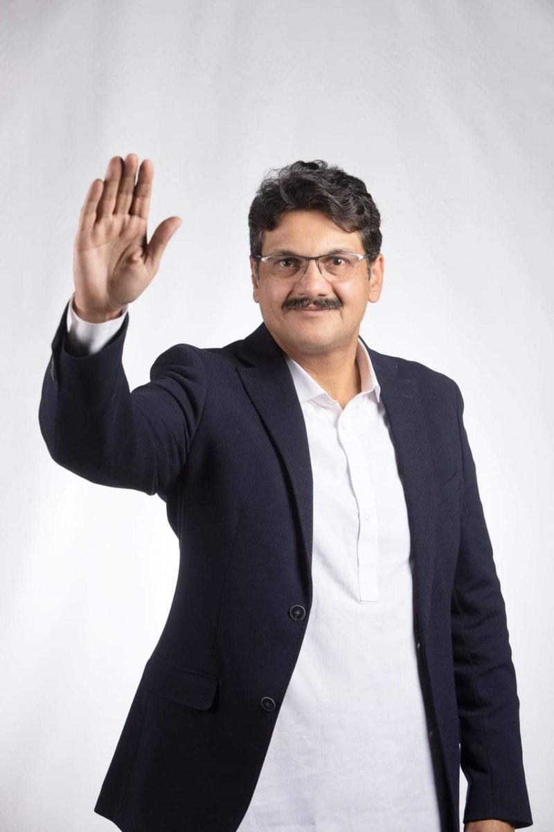 TufailFarid2's tweet image. یہ دیس ہے اندھے لوگوں کا اے چاند یہاں نہ نکلا کر۔
مرشد کا میں آج فین ہو گیا مرشد نے اپنی سیٹ قربان کر دی لیکن ظالموں کے اگے جھکا نہیں
#ElectionResults