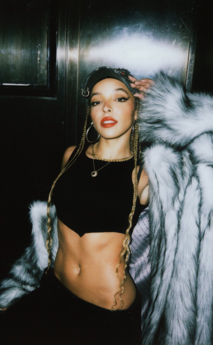 NYC SOLD OUT TONIGHT 💋💋💋