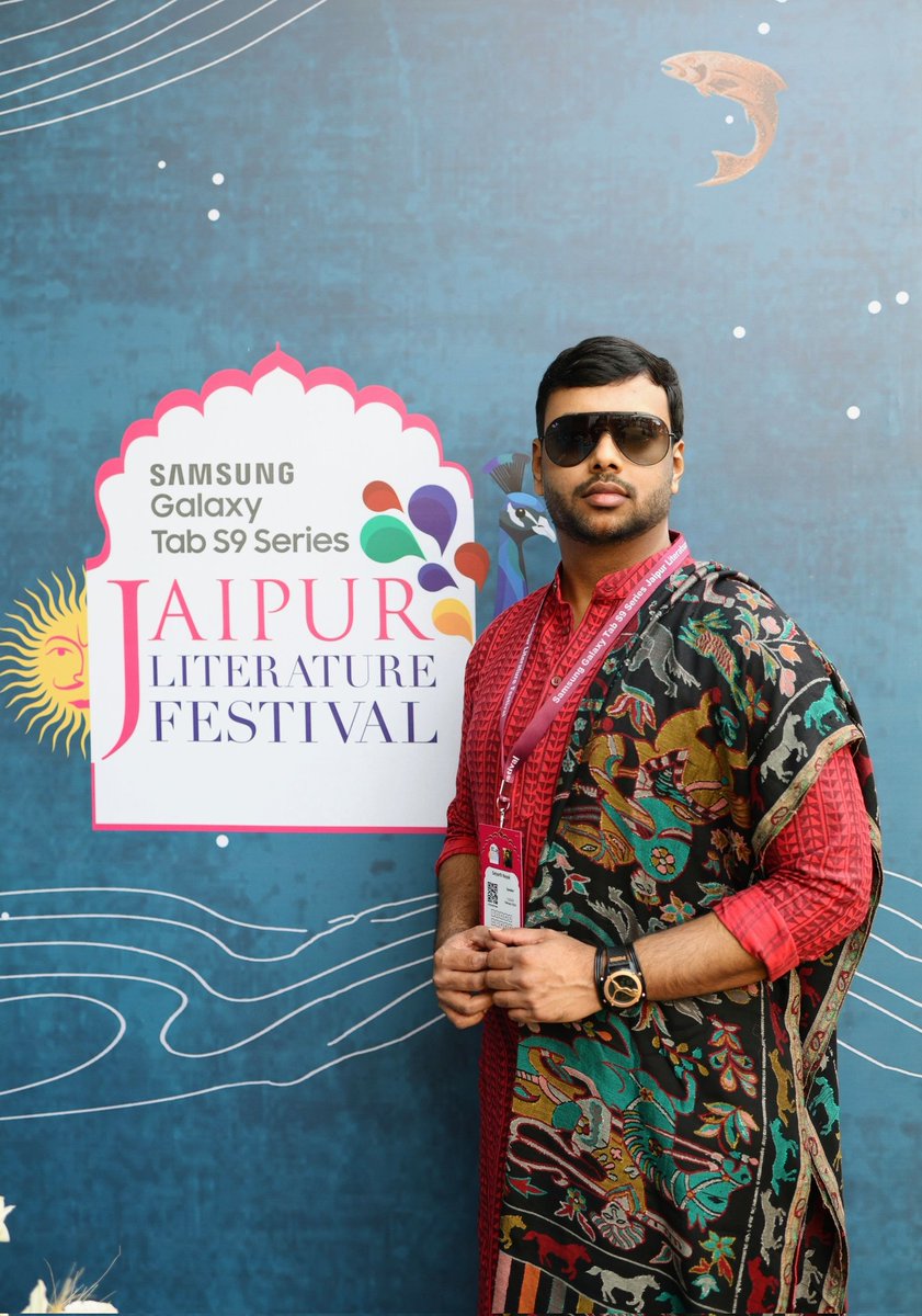 SatyarthNayak's tweet photo. If it's #JaipurLitFest, it's gotta be royal 🌟 #JLF2024 🦚 #ClarksAmer 🦚 #PinkCity https://t.co/aqbUiCaztK