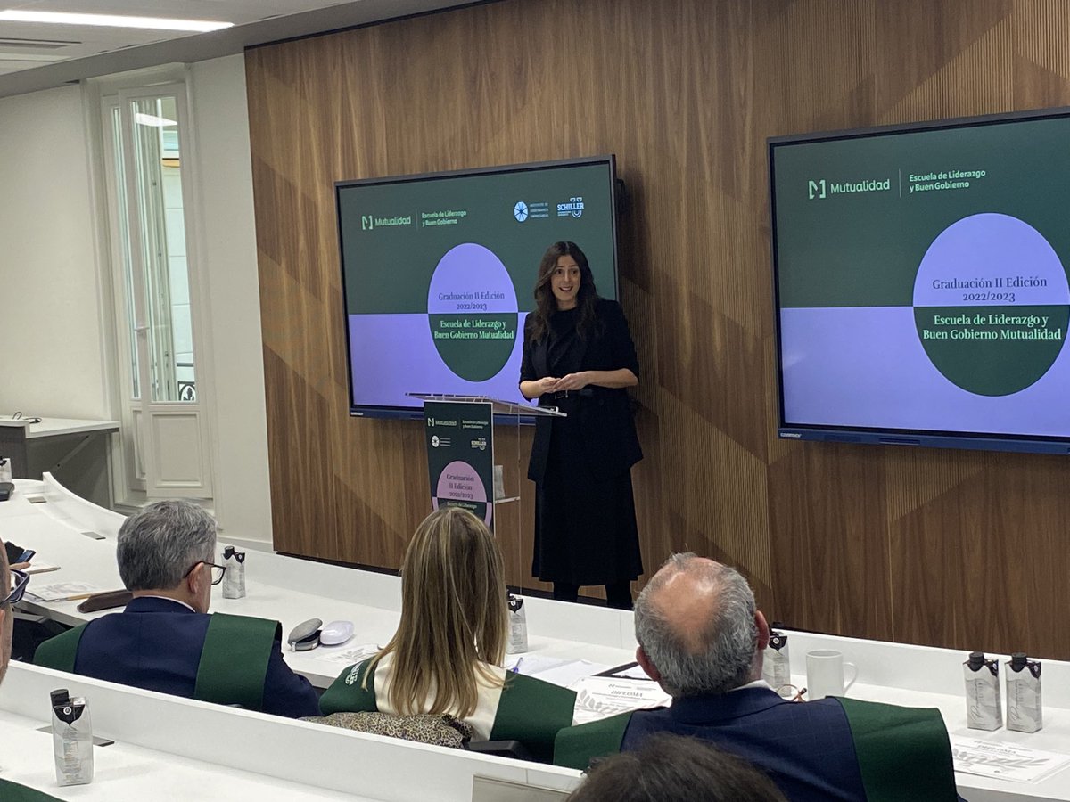 Escuela de Liderazgo y Buen Gobierno tweet media