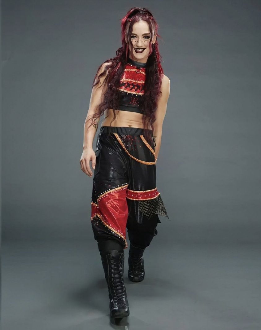 nogimmickgear's tweet image. Newest gear for @wwe_alba ! Love this color palette for her and @IslaDawn!! 🔥🔥
❤️🖤❤️
@wwe #wwe #unholyunion #albafyre #smackdown #womenswrestling #prowrestlinggear #customwrestlinggear #wrestlinggear