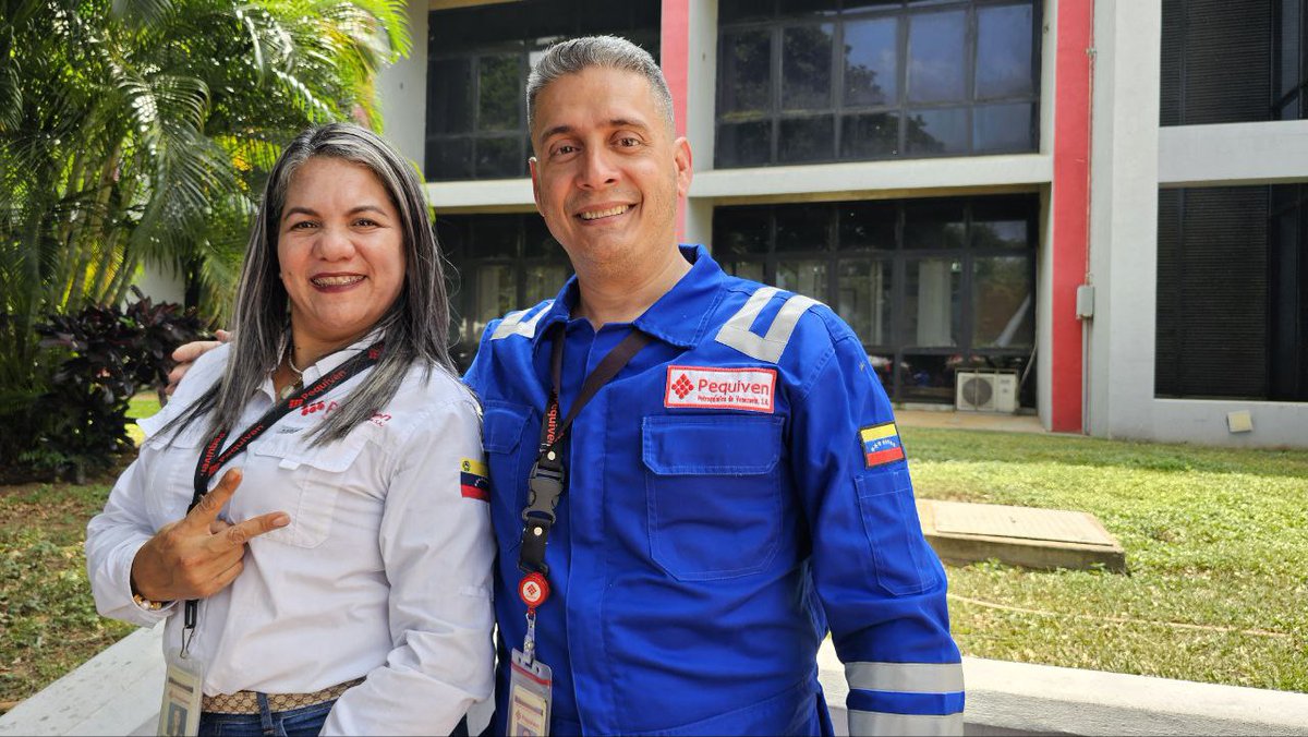 ¡La unidad es fundamental en la fuerza laboral de la industria venezolana! 🏭

Seguimos avanzando con ímpetu y compromiso hacia la consolidación de cada meta. ¡Trabajo en Equipo, Victoria Segura! 🇻🇪 <a href="/TellecheaRuiz/">Rafael Tellechea</a> <a href="/NicolasMaduro/">Nicolás Maduro</a> <a href="/nlaconchamolina/">@NLaConchaMolina</a> <a href="/hipcastrillo/">Hipocrate Castrillo</a>