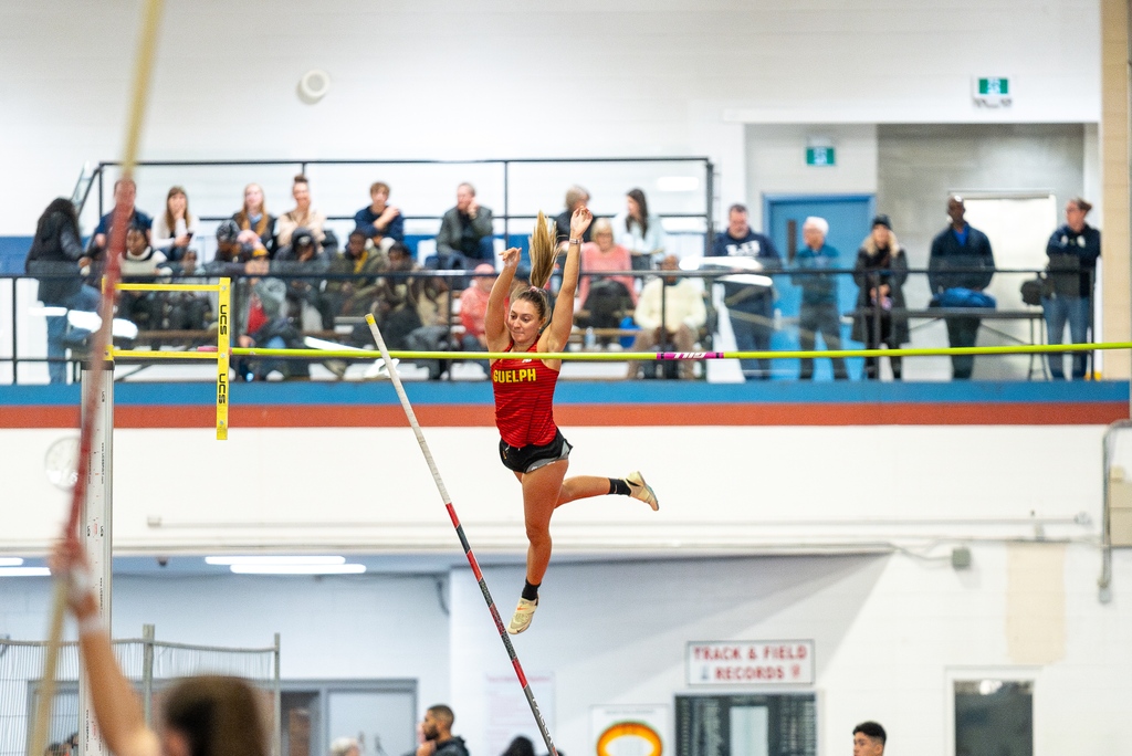 guelph_gryphons's tweet photo. 👟Good luck to the @USPORTSca No. 1️⃣  &amp; 2️⃣-ranked Gryphon track &amp; field teams who will be represented at the Windsor Team Challenge, as well as south of the border at the David Hemery Valentine Invitational in Boston!

#GryphonPride #GryphonTrack

📸Shayne Phillips https://t.co/fMADmH51uU