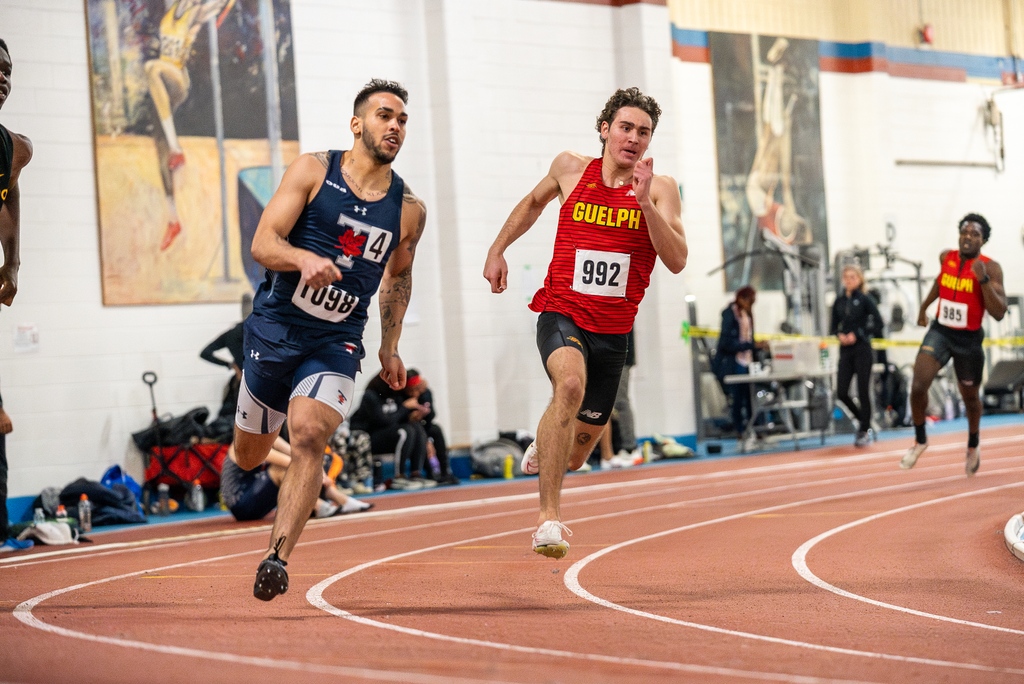 guelph_gryphons's tweet photo. 👟Good luck to the @USPORTSca No. 1️⃣  &amp; 2️⃣-ranked Gryphon track &amp; field teams who will be represented at the Windsor Team Challenge, as well as south of the border at the David Hemery Valentine Invitational in Boston!

#GryphonPride #GryphonTrack

📸Shayne Phillips https://t.co/fMADmH51uU