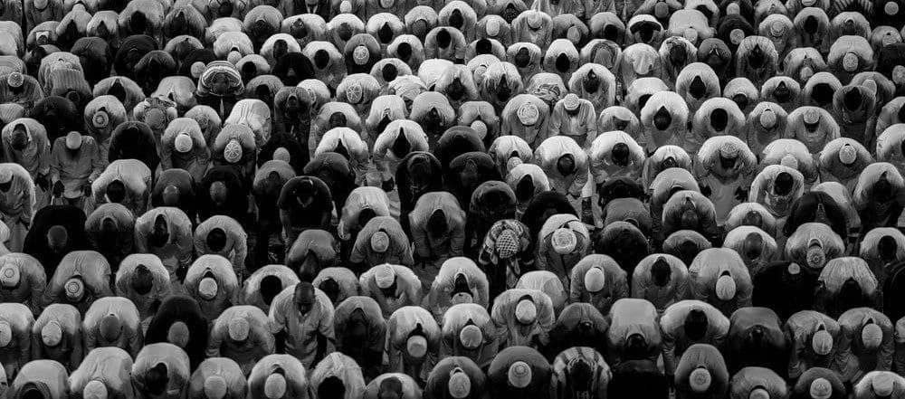M____2024m's tweet photo. .

توجّه إلَى اللَّهِ لِتَسْتَقِيم كُل إنحناءاتك .🖤✨ https://t.co/6qMUOTNqdF