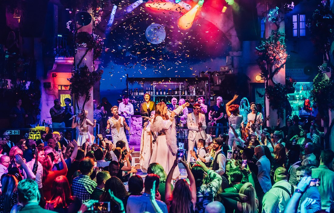LouiseKlysz's tweet photo. At the Mamma Mia Party restaurant we don't go there for the food but for the concept and the vibe ! Conceptual consumption is not just about what we buy, but what we absorb and engage with.🍴🎤 @lets_NEUROmkt
#NMKTRCH #MKTINGNEURO https://t.co/1byMJVAvms