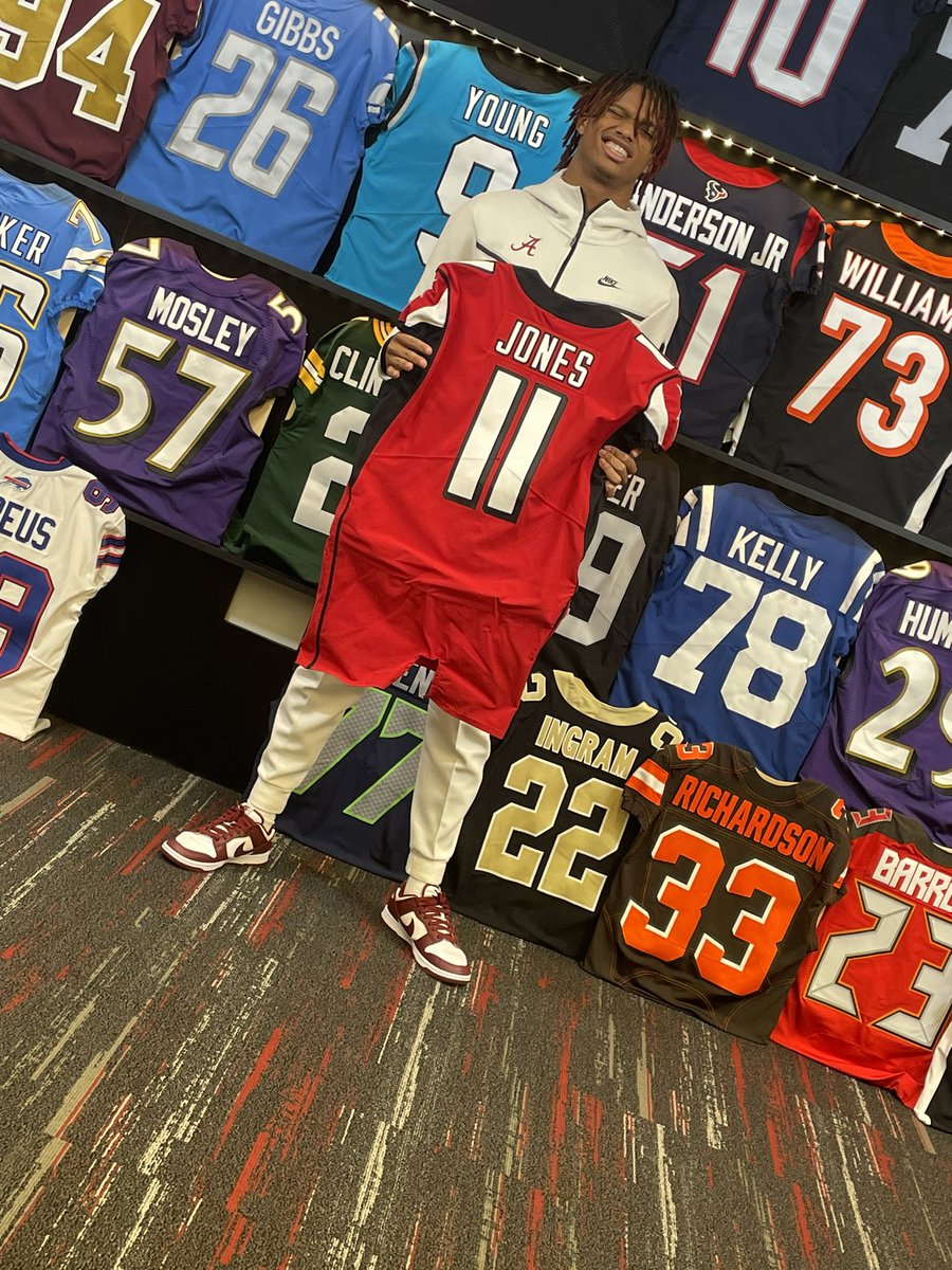 RyanMWms's tweet photo. Happy 17th Birthday Young King 🤴🏾
@Ryanwms1
Watching you grow has been nothing less than a blessing. I pray God continues to cover you and guide you🫶🏾🖤
#HOLLYWOODDAY
#Feb9th
#HAPPYBIRTHDAY
#TBE https://t.co/uNUXkAH8WJ