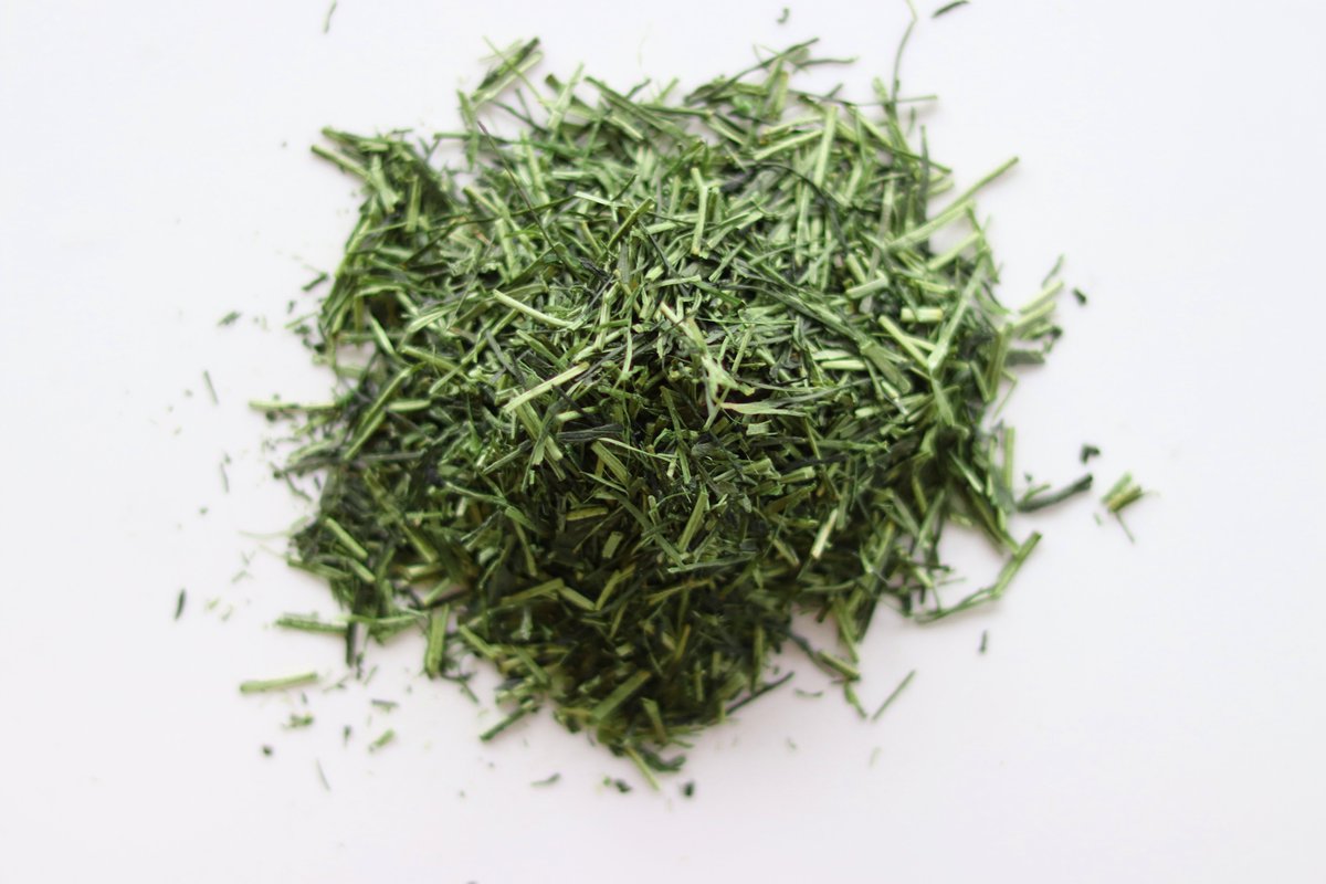 Warum sind Grüntees immer bitter? Obwohl sie es nicht sein müssten? 🤔🍵🍵🍵

Es gibt viele Gründe, warum ein Grüntee nicht schmeckt. Die meisten haben etwas mit der falschen Zubereitung zu tun, andere mit schlechter Qualität.

Lest mehr zum TEEma: ocha-ocha.de/blogs/artikel/…