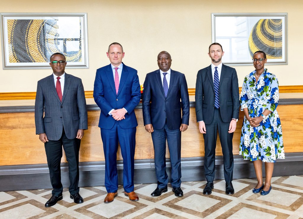 Today, Prime Minister Dr. Ngirente received Mr. Eric W. Kneedler, the Ambassador of the United States of America to Rwanda. During their discussions, they explored various areas of cooperation and shared interest.
