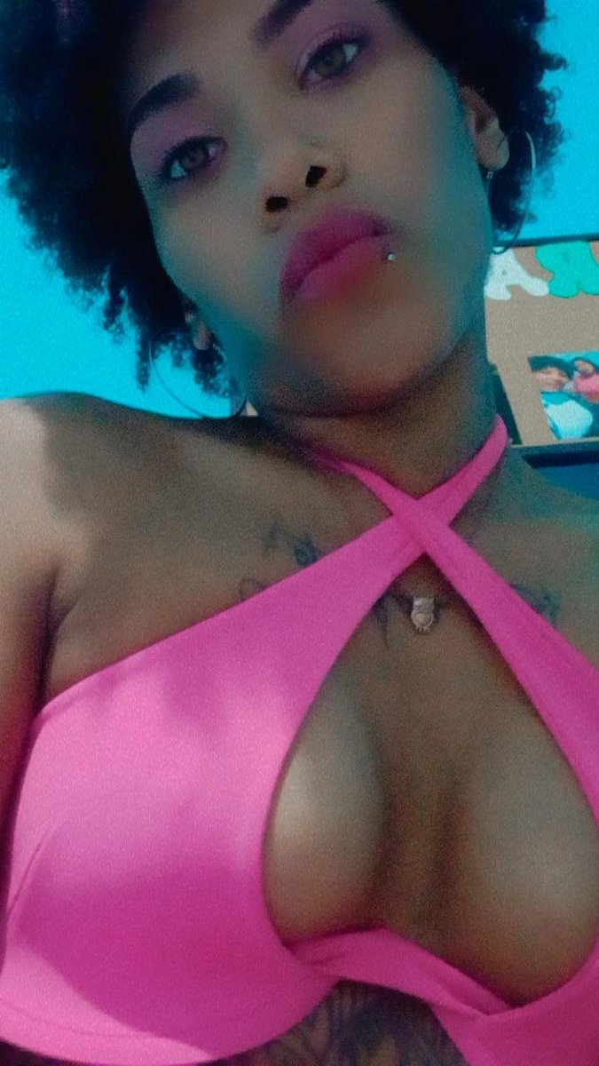 Entre elas sou mais eu, admiro algumas mas não me igualo por nenhuma!!