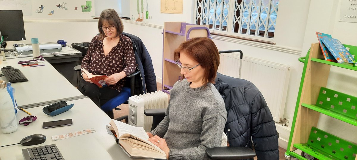 LBHLibraries's tweet image. Story Time in the Schools Library Service office: a brand new teen fiction selection has arrived for the staff to read in preparation for next year's Teen Read programme.

We can't wait to see the titles that get shortlisted!

#ServicesSpotlight #SchoolsLibraryService #TeenReads