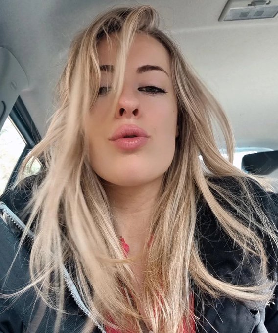 Hair done, do you like it?? 🔥 https://t.co/ktz0QpZajr