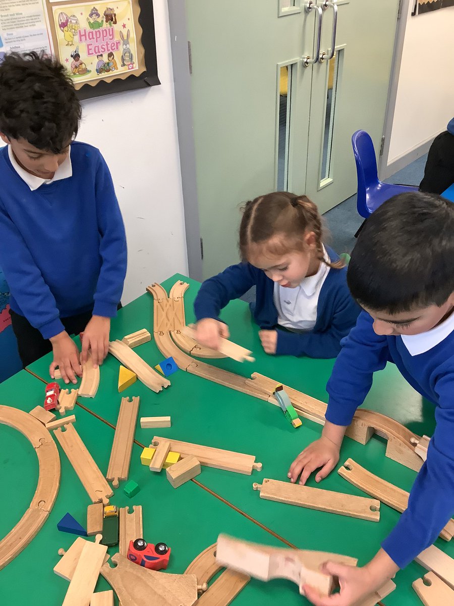 Rowlatts_TMET's tweet photo. Year 1SA Purposeful Play focus this week is playing cooperatively with each other. At each activity they have been practising how to take turns with each other . #rmpapshe #collaboration #play https://t.co/apOLvSIFEV