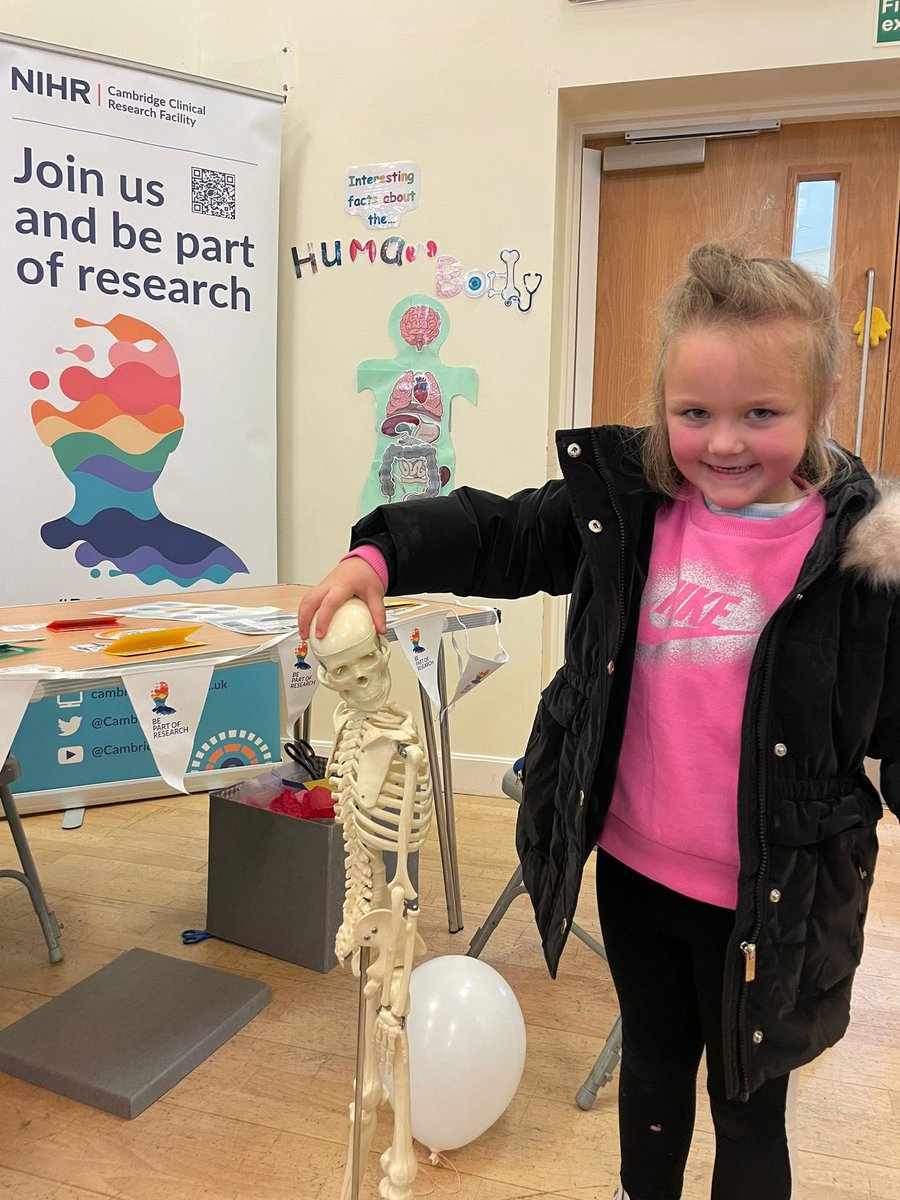 Anne and Caroline having a great morning out raising research awareness (and a few games of operation) in Chesterton, hosted by @rosiehospital_cuh with GRT development team <a href="/camcitco/">Cambridge City Council</a> Now families learning about resuscitation with @cuh_nhs <a href="/CUH_Resus/">CUH_Resus</a>