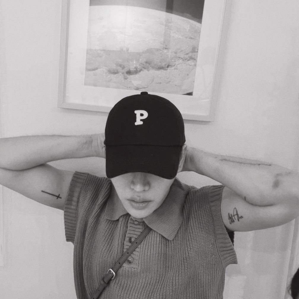 Palit_Official's tweet photo. รูปอัปเดตตตตตตตตต มาแล้วววววว!!
และเพิ่มเติมคือรอยแผลใหม่จากขอบโต๊ะ 🦋💙🫶🏻 @peckpalit #PeckPaLitChoke
#เป๊กผลิตโชค https://t.co/gSZ8BLTFjF