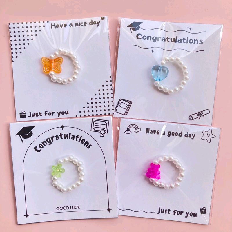 ของขวัญปัจฉิม ส่งแบบคละสี ของขวัญปีใหม่ ของแถมจีบลูกค้า น่ารักๆ ราคาต่อ1ซอง แหวนลูกปัด ของที่ระลึก พวงกุญแจลูกปัด ในราคา ฿6 - ฿10 ที่ #Shopee #ปัจฉิม #ของปัจฉิม #ของขวัญปัจฉิม #ของแจก #ของขวัญ #ของขวัญราคานักเรียน #ของขวัญราคาถูก shope.ee/20X3z39mFN?sha…