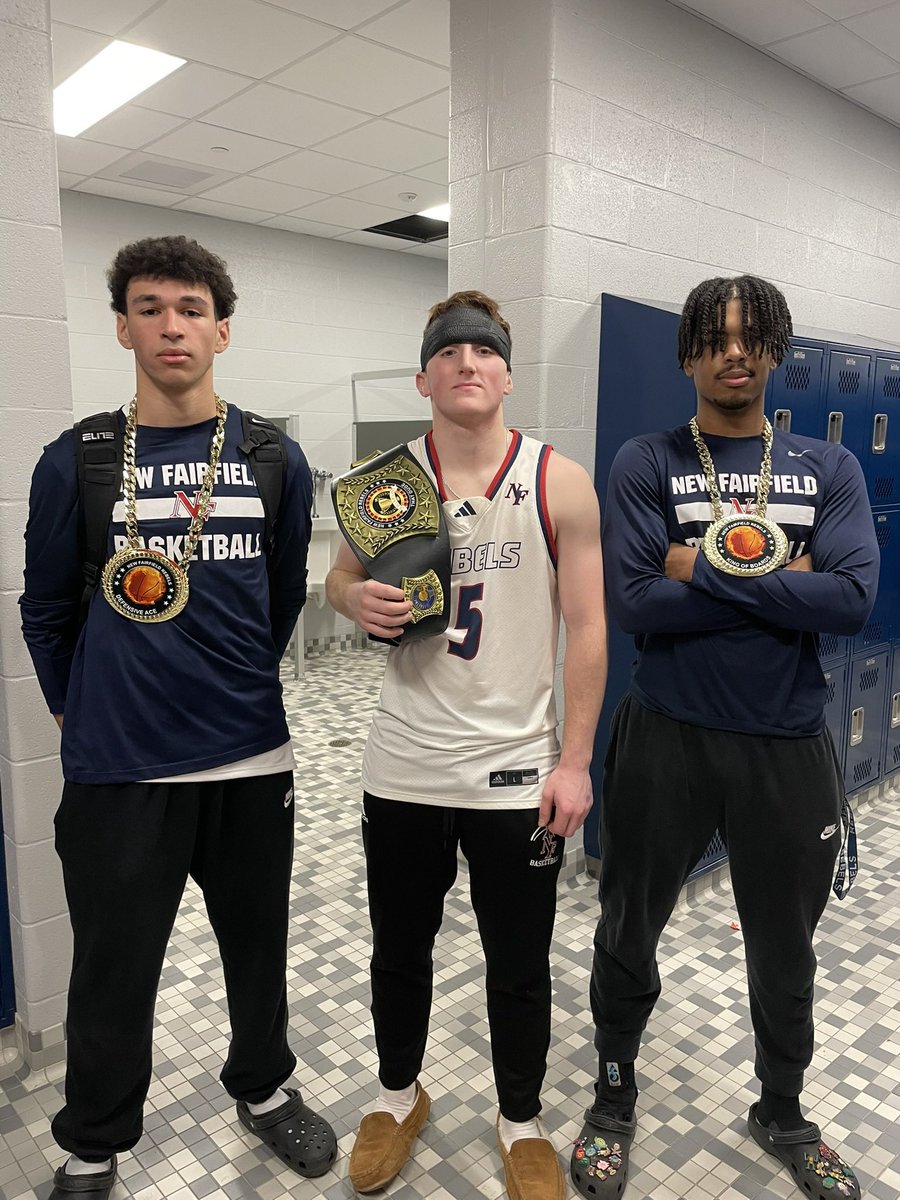 Big win last night for the boys 51-37 vs. a very talented New Milford team. Coming off a disappointing loss the boys came in with an edge and wanting to get back to their winning ways.

THAT DUDE - <a href="/nickmartini77/">Nicolas</a> 
DEFENSIVE ACE - <a href="/kingston_pt/">Kingston Pitt</a>
KING OF BOARDS - Kevin Murray 
#CTBB