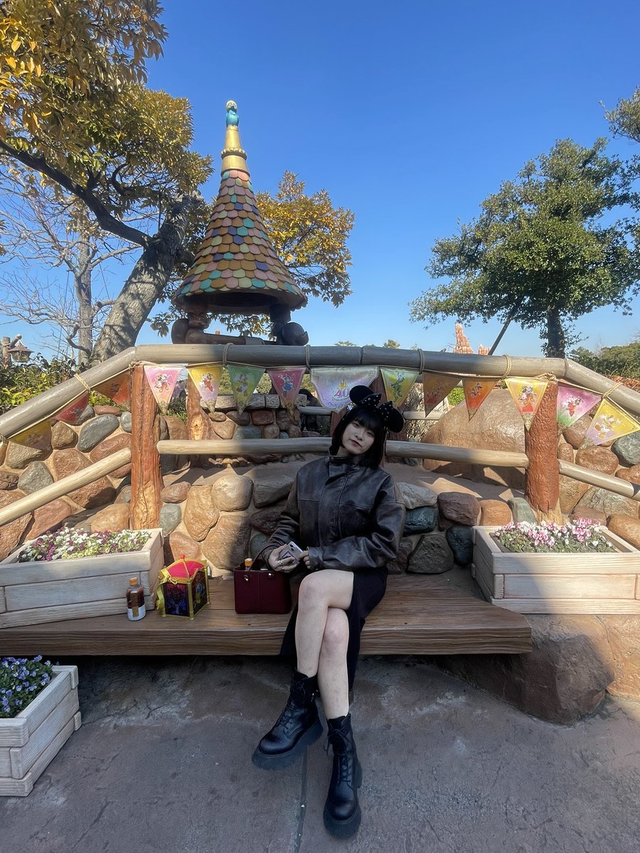sooo0302's tweet photo. この前ランド行ってきた時の https://t.co/Z9XN2QEhIq